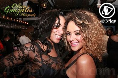 4PLAY ★(SUMMER PARTY)★ @ APT : £5 TKTS. BB: 218B3BF5