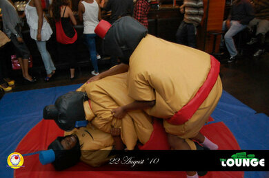 THE LOUNGE- END OF YEAR SPECIAL 'GIANT SUMO WRESTLING CHALLENGE vs TAKE ME OUT' - SUN.30TH.DEC