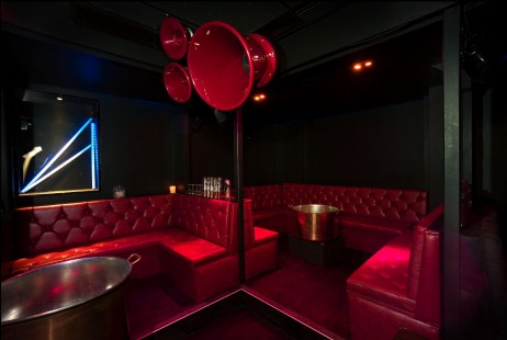 SATURDAY NIGHT IN MAYFAIR