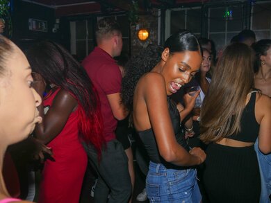 HIPHOP, RNB, DANCEHALL @ Rolling Stock