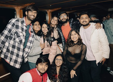 16.12.23 Bollywood Boat Party On The Thames