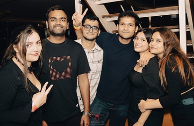 27.04.24 Bollywood Boat Party On The Thames 