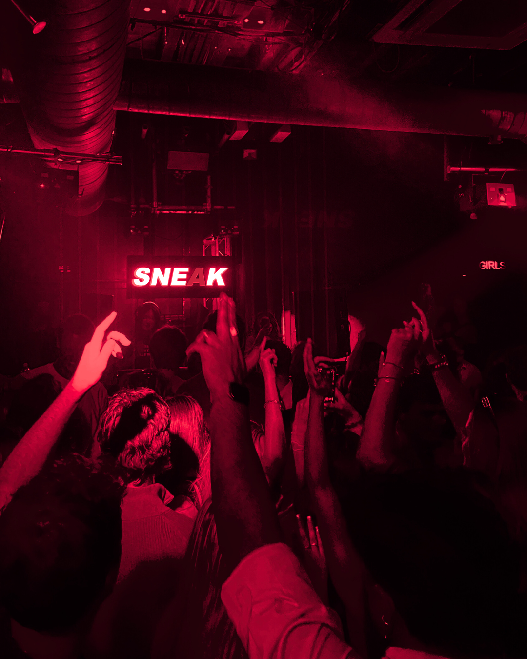 SNEAK @ XOYO - TUESDAY 4TH NOVEMBER