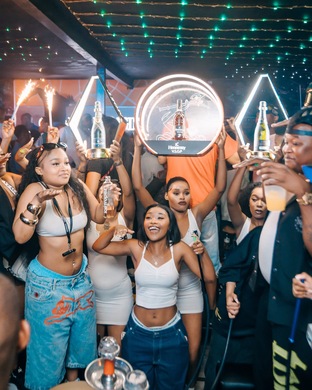 VALENTINES BADDIES SUNDAY @ PRESTIGE LOUNGE 