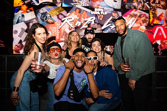 R'n'B LDN HALLOWEEN : The Old Skool R'n'B Day Party x Rae's - (OMEARA)