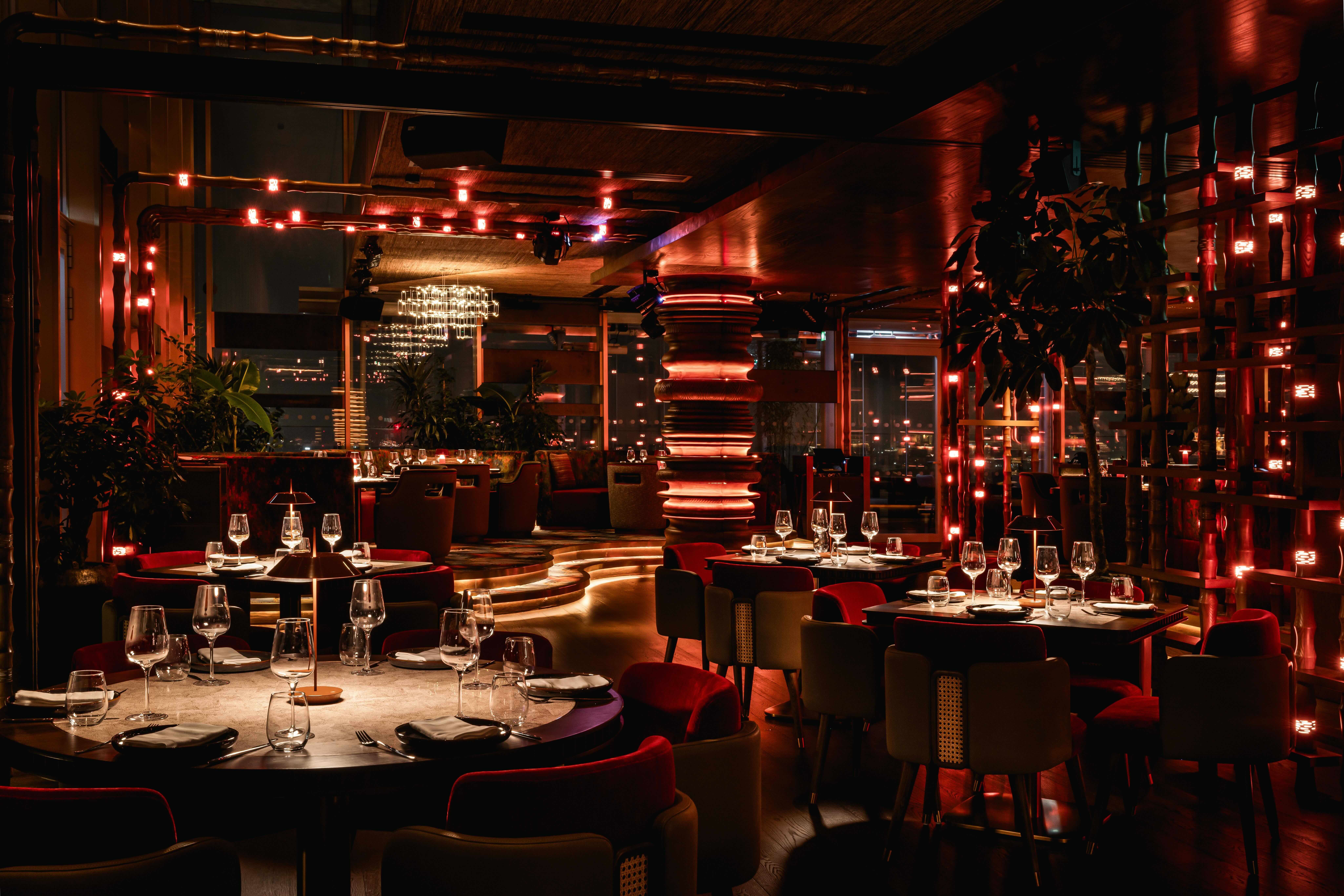 Wednesday Night Speed Dating at CÉ LA VI Rooftop Bar | Ages 30–45